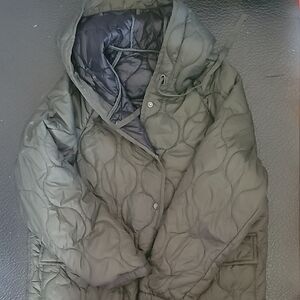 Tuneh Olive Green and Black Quilted Jacket